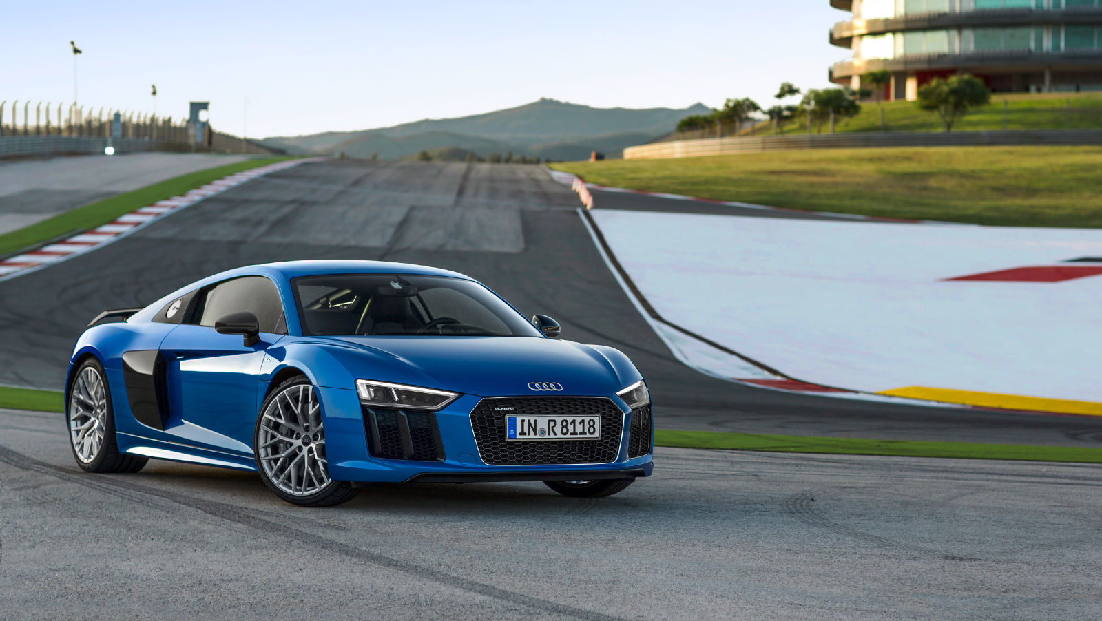 Así es el R8 V10 Plus, el tope de línea de Audi