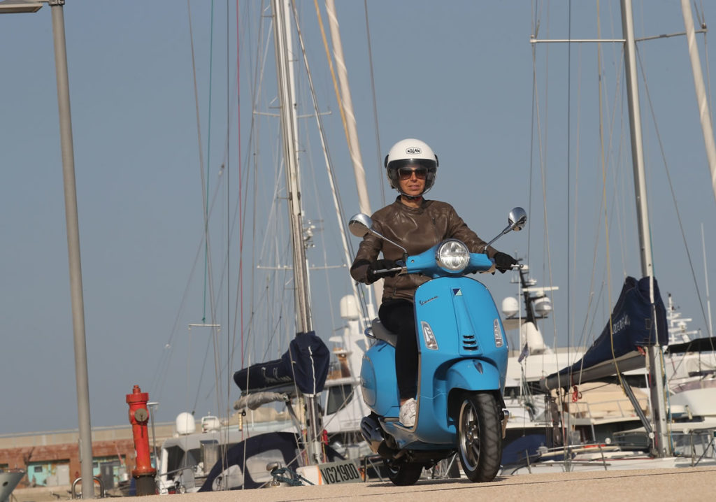 Vespa adelanta la Primavera con la versión del cincuentenario