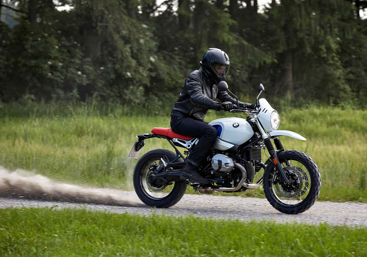 Test BMW R nine T Urban G/S: tributo cargado de adrenalina