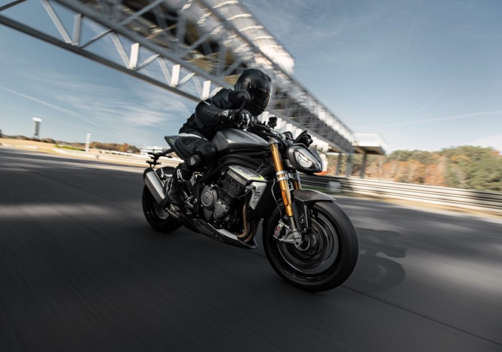 Speed Triple 1200 RS: todo sobre la nueva supernaked de Triumph