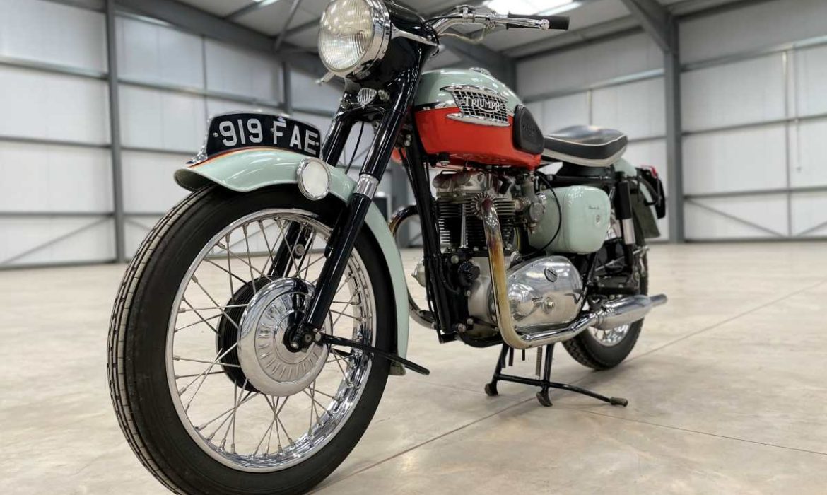 Triumph celebra sus 120 años con 12 motos históricas