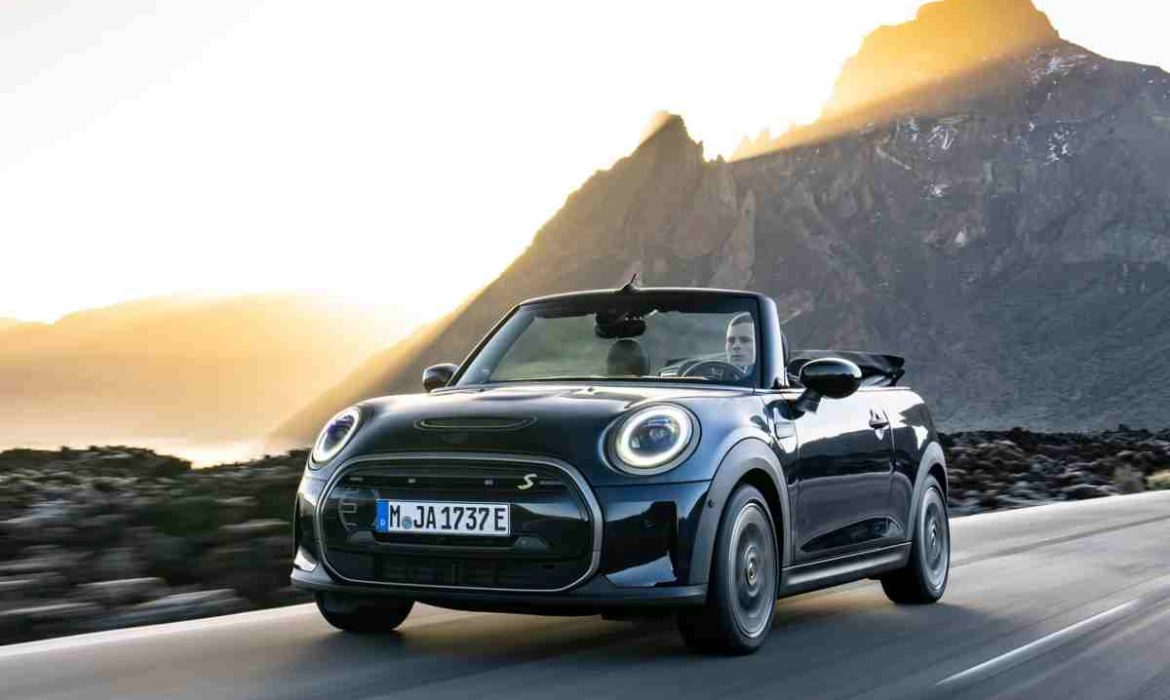 Mini Cooper SE Cabrio: el primer convertible eléctrico del mundo