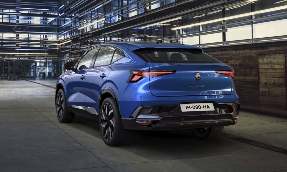 Renault Rafale 2024: SUV coupé híbrido se perfila como buque insignia