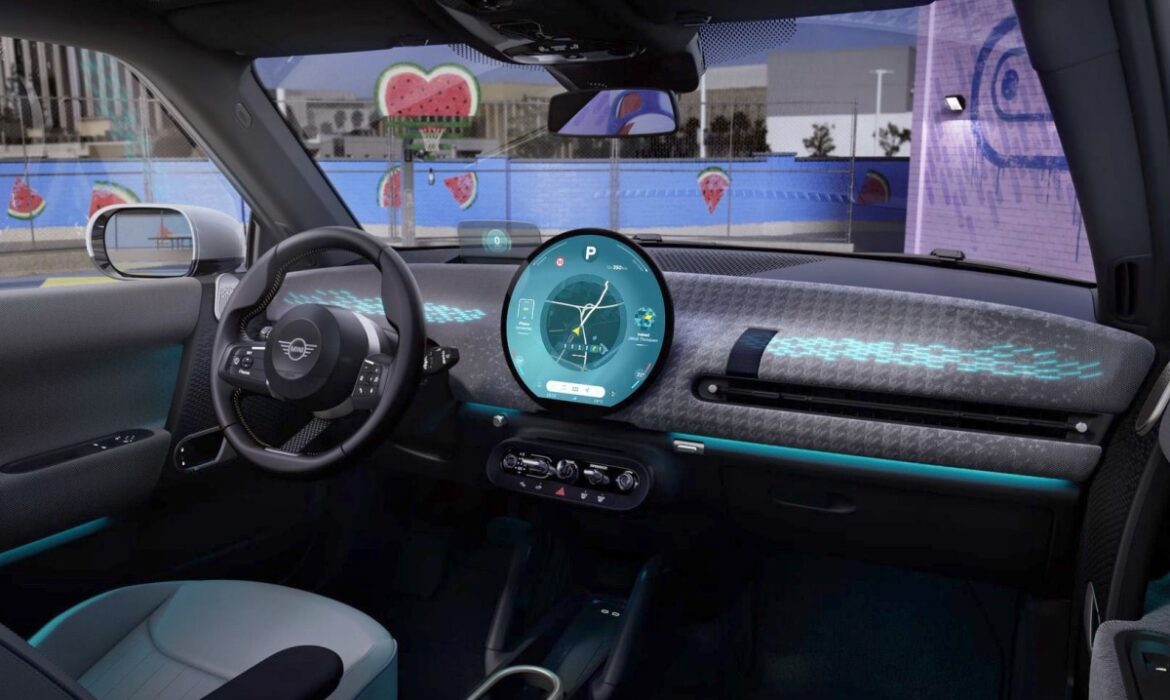 Así es el interior retrovanguardista del nuevo Mini Cooper 2025