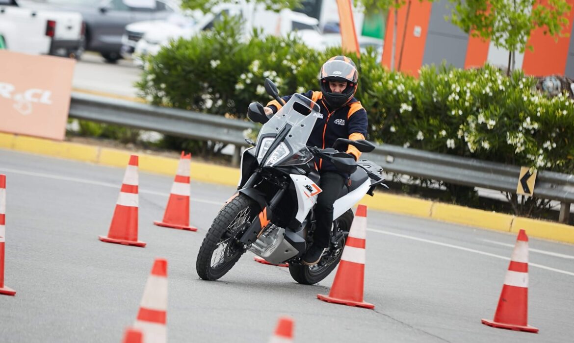 Día de la Motocicleta y la Convivencia Vial 2023: premio para “Walo” Frías