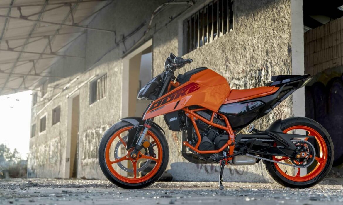 KTM 390 Duke reclama su corona como la moto “reina del asfalto”