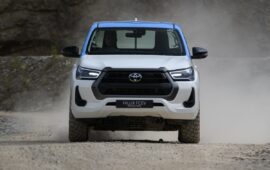 Toyota Hilux a hidrógeno entra en fase final mirando a París 2024