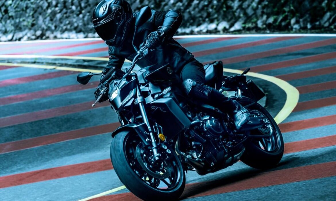 Yamaha MT-09 Y-AMT marca el debut de la transmisión manual automatizada