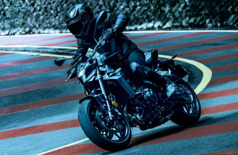 Yamaha MT-09 Y-AMT marca el debut de la transmisión manual automatizada