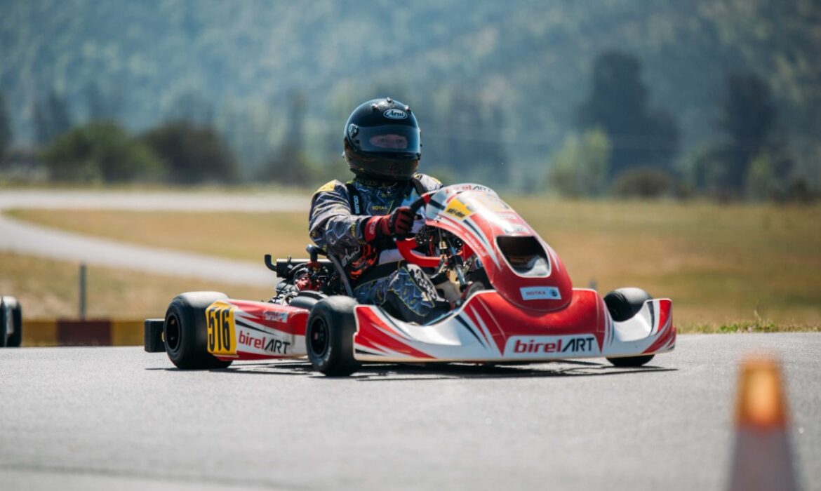 Chileno Ramírez es campeón europeo 2024 de karting eléctrico Rotax