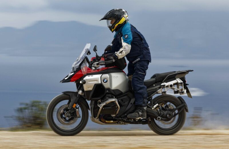 BMW R 1300 GS Adventure: test en Málaga a la caja automática y asiento que se baja solo