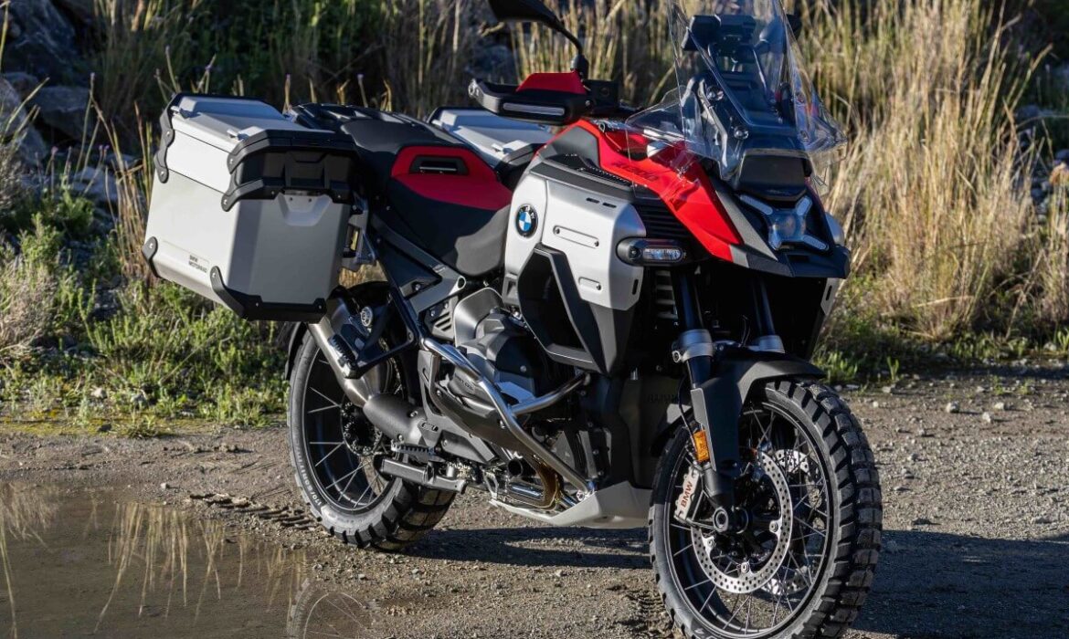 BMW R 1300 GS Adventure: test en Málaga a la caja automática y asiento que se baja solo