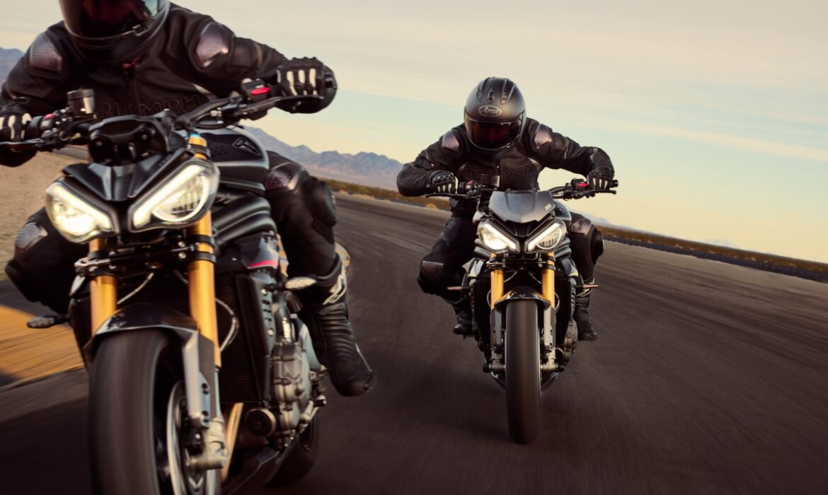 Triumph Speed Triple 1200 RS 2025: la naked da un salto en rendimiento