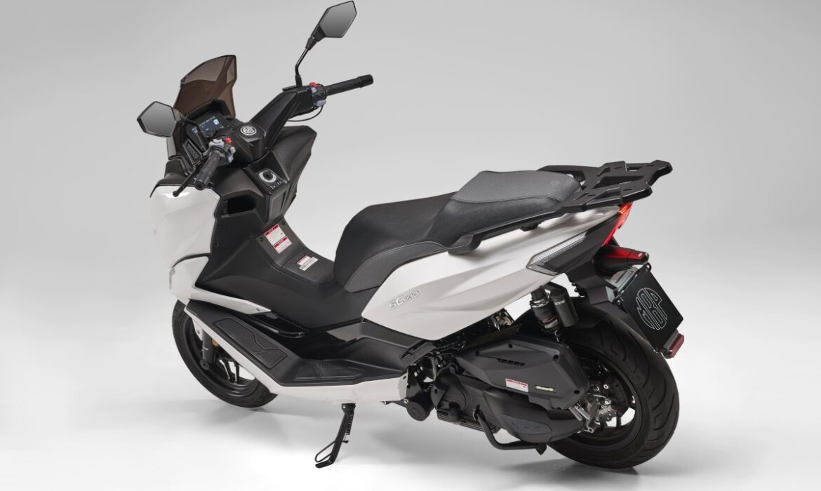 La scooter urbana Morbidelli SC150 promete estilo y buen rendimiento