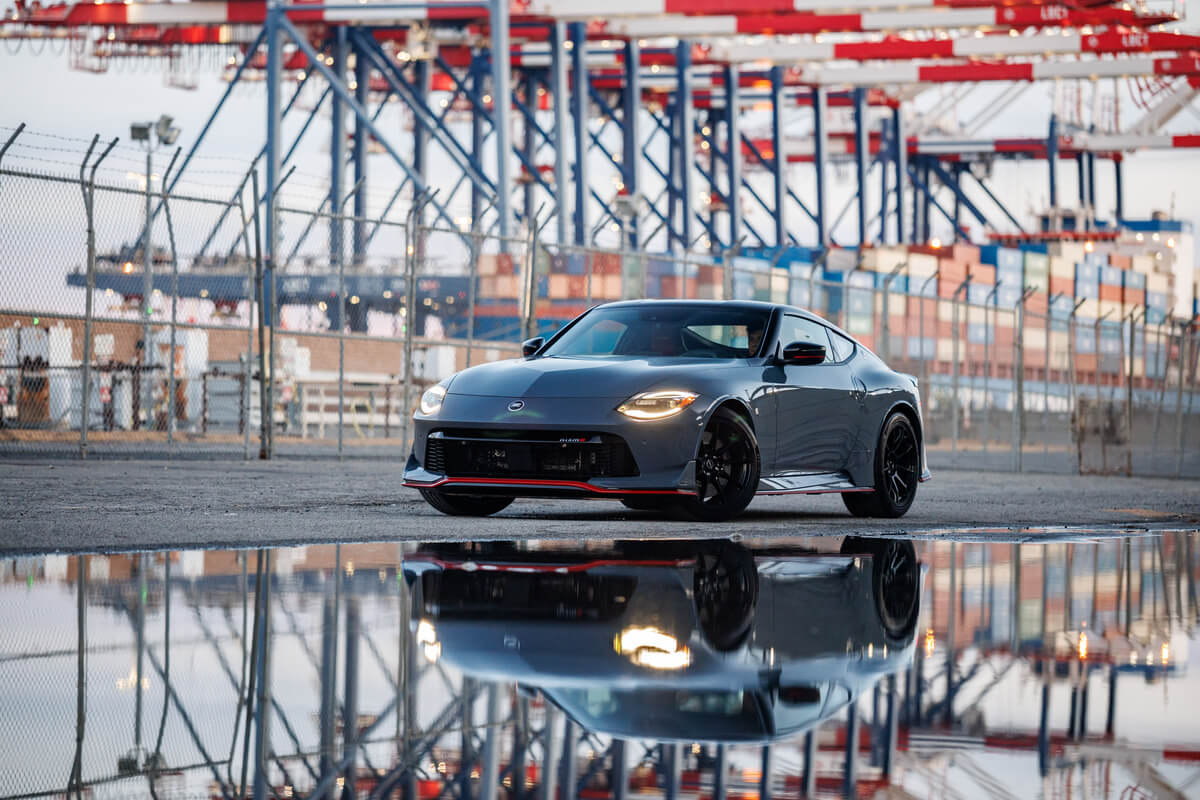 Nissan Z 2027 se renueva con transmisión manual de seis velocidades