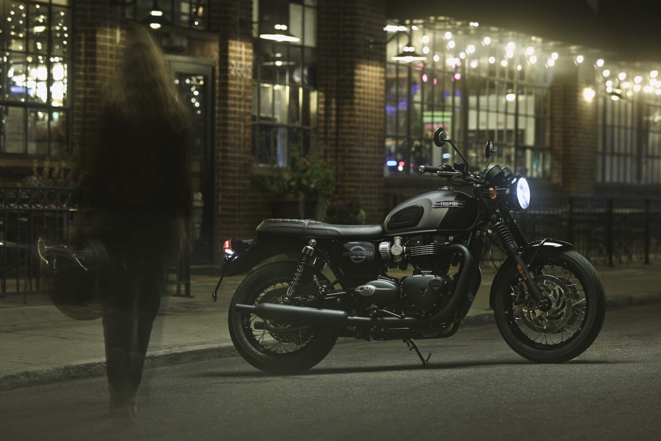 Triumph reformula sus modelos Bonneville y Scrambler para 2026