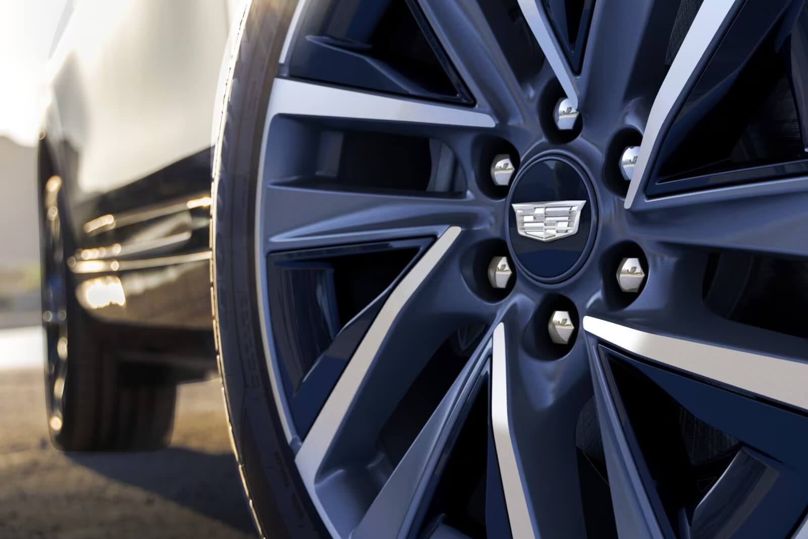 Cadillac llega a Sudamérica con tres modelos eléctricos