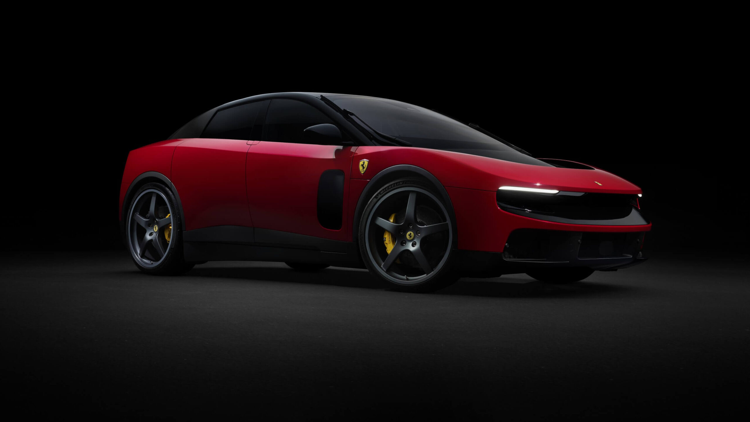 10 claves del Luce, el primer auto 100% eléctrico en la historia de Ferrari