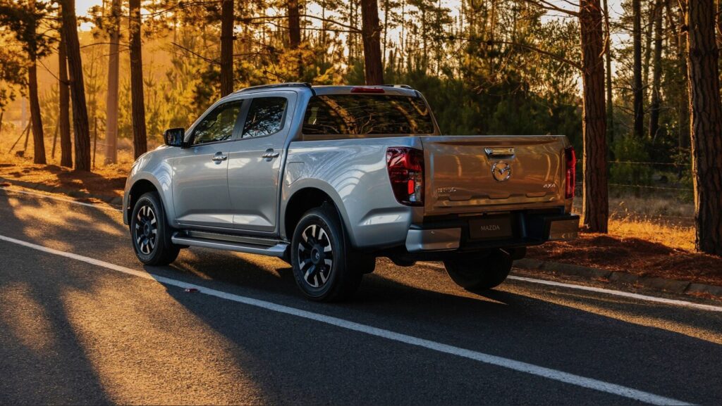 Mazda BT-50 2026 se actualiza con motor diésel Euro 6e